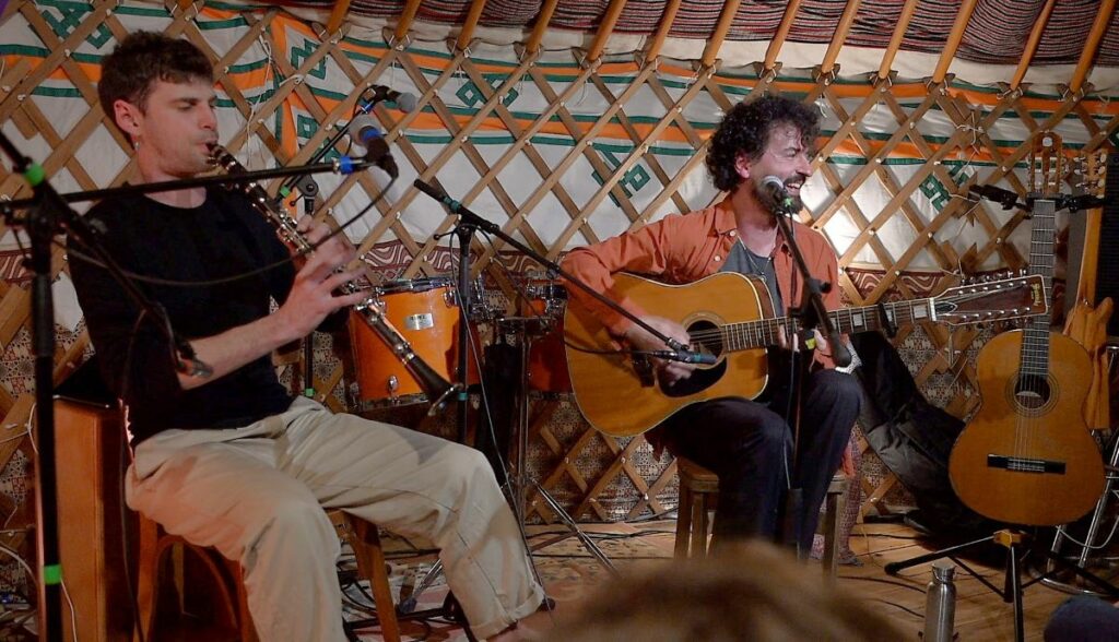 Morénica en duo au festival des Apéros Musique de Blesle - Auvergne