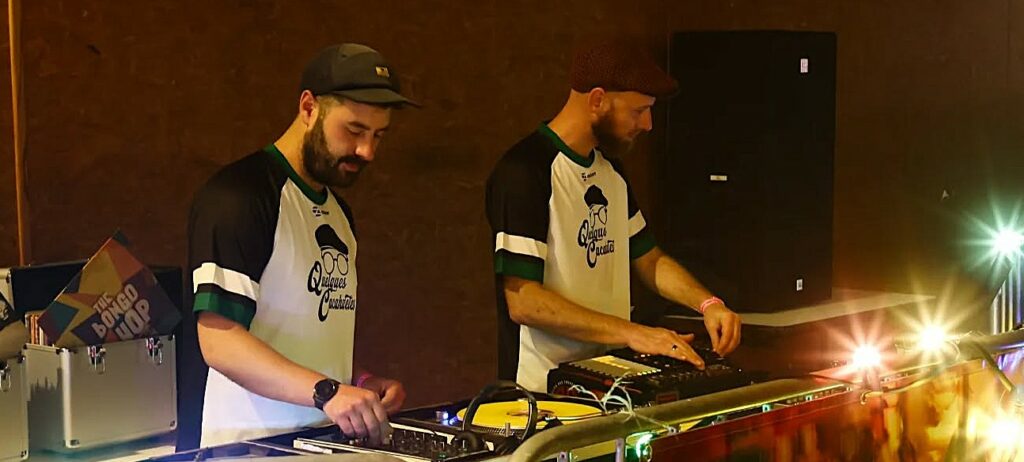 Quelques cacahuètes au festival des Apéros Musique de Blesle