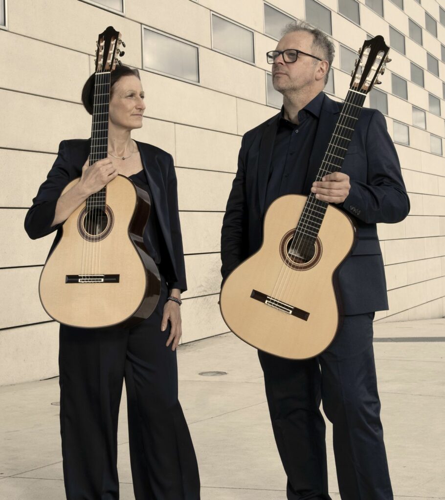 Duo Palissandre au festival des Apéros Musique de Blesle